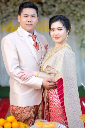 ชุดไทยเจ้าสาว ชุดไทยจักรพรรดิ์ เช่าที่แบมบี้ เวดดิ้ง ห้วยขวาง